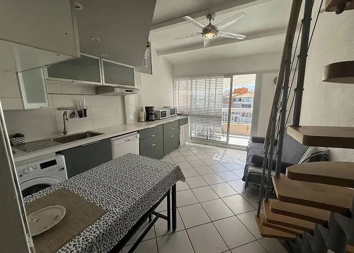 Avec Vue Chenal Et - 4 Personnes - Cap D'agde Ct980-406